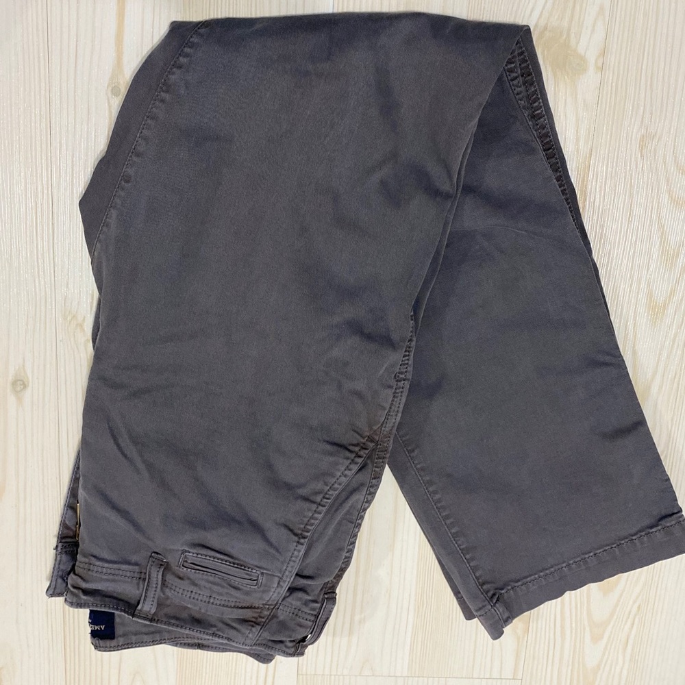 Gray American Eagle khakis